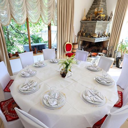 Hotel Kanione Cerenisht Kültér fotó