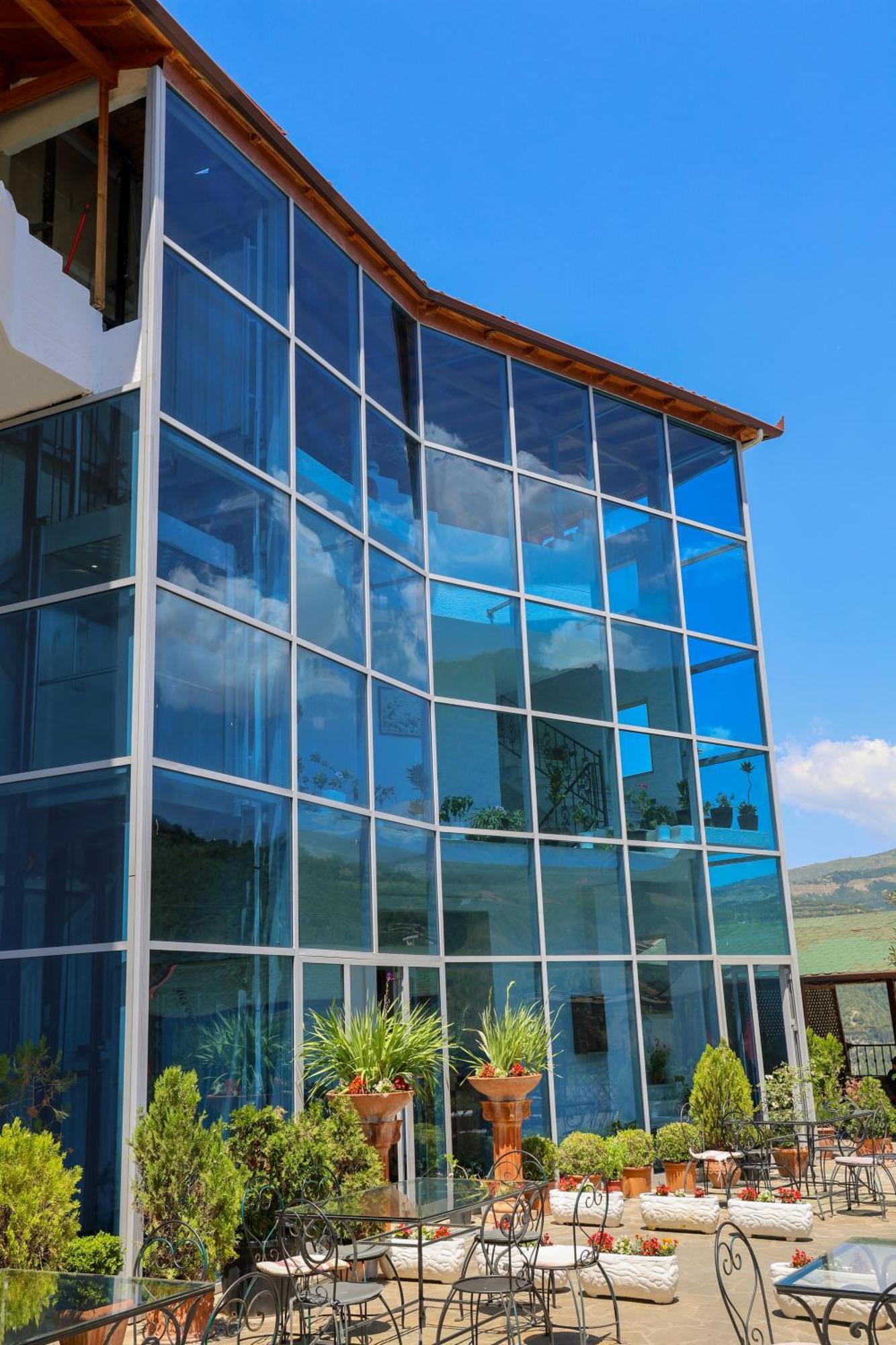 Hotel Kanione Cerenisht Kültér fotó